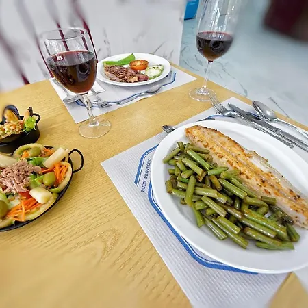 Oasis Club شقة فندقية