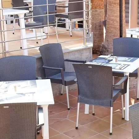 Oasis Club شقة فندقية